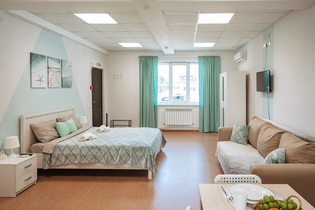 Уютная студия с личной бесплатной парковкой, рядом с гребным каналом