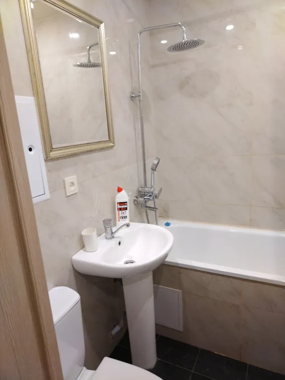 Двухкомнатная квартира на 5 человек с видом на горы