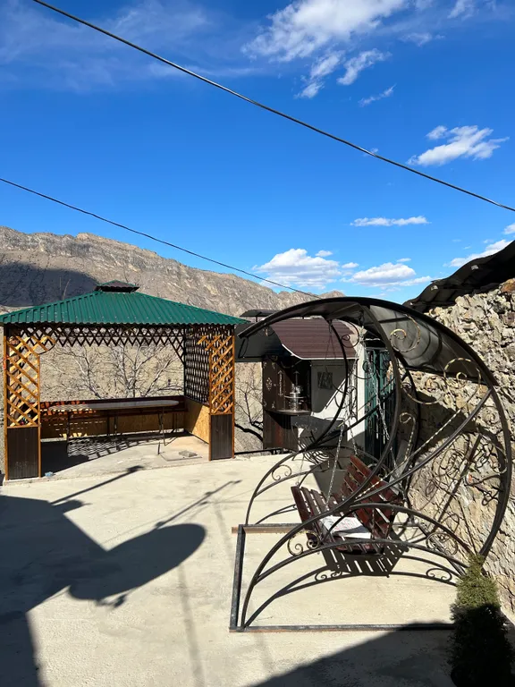 Большой уютный дом