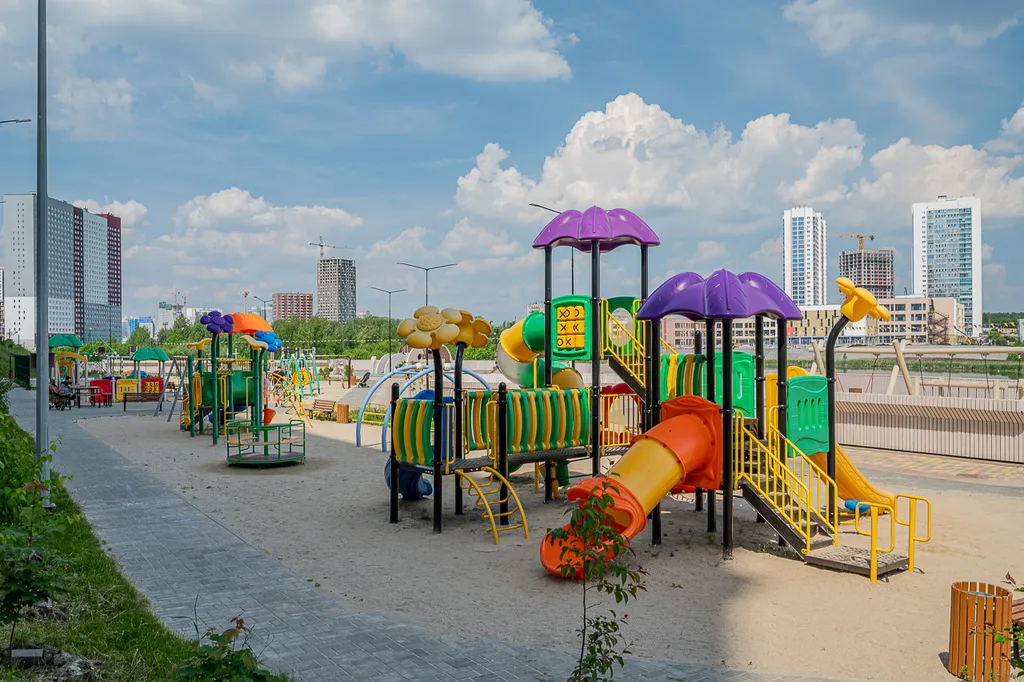 Большая квартира на Уктусе вблизи Аквапарка и терм Баден