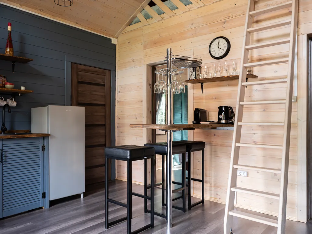 Коттедж Дача с дровяным камином, финской сауной, банным чаном фурако — Исаково