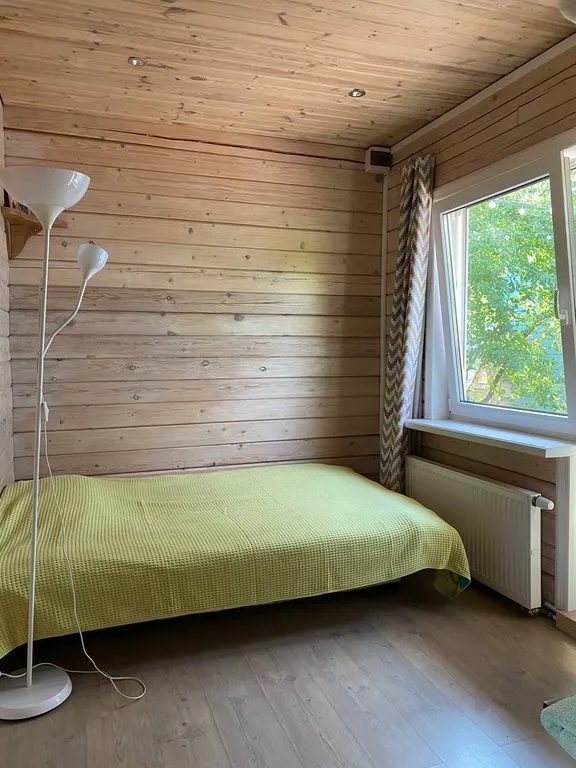 Коттедж Деревянный дом с фонариками вблизи дворцов и парков — Санкт-Петербург