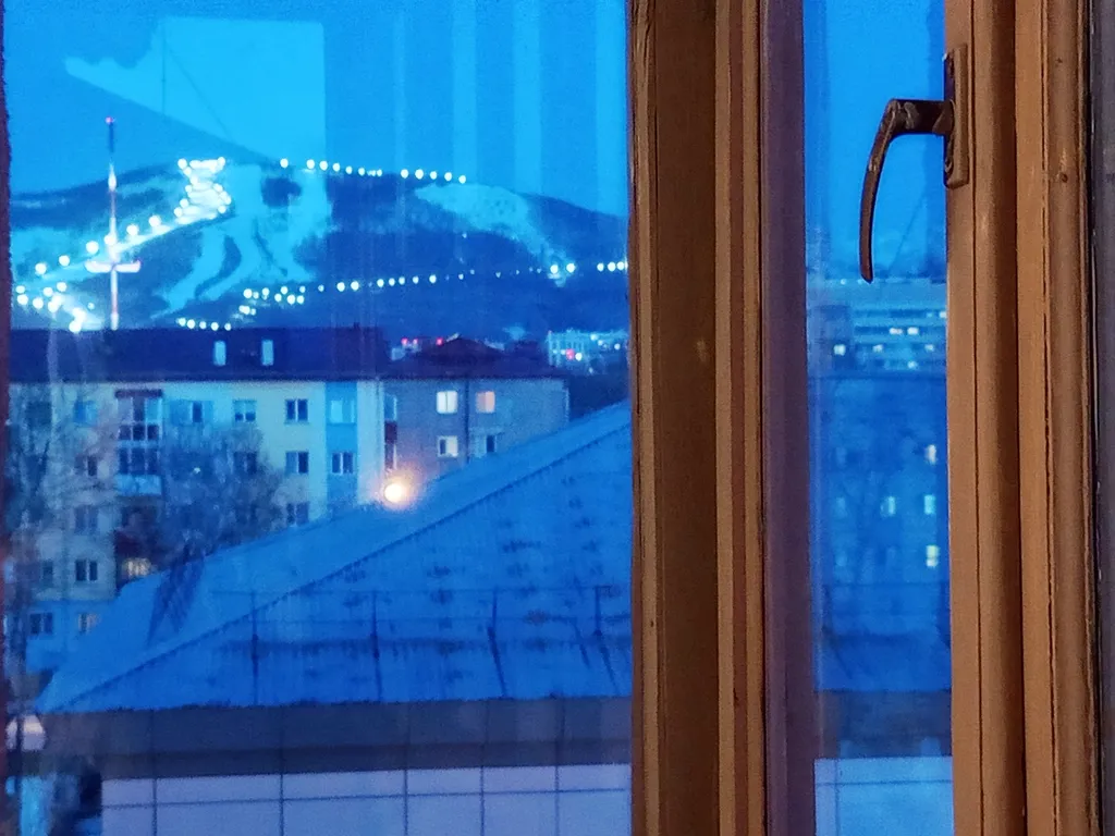 Квартира с панорамным видом на Горный воздух в центре города