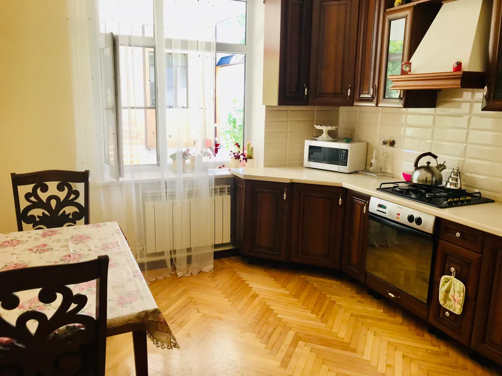 Уютный дом в центре города