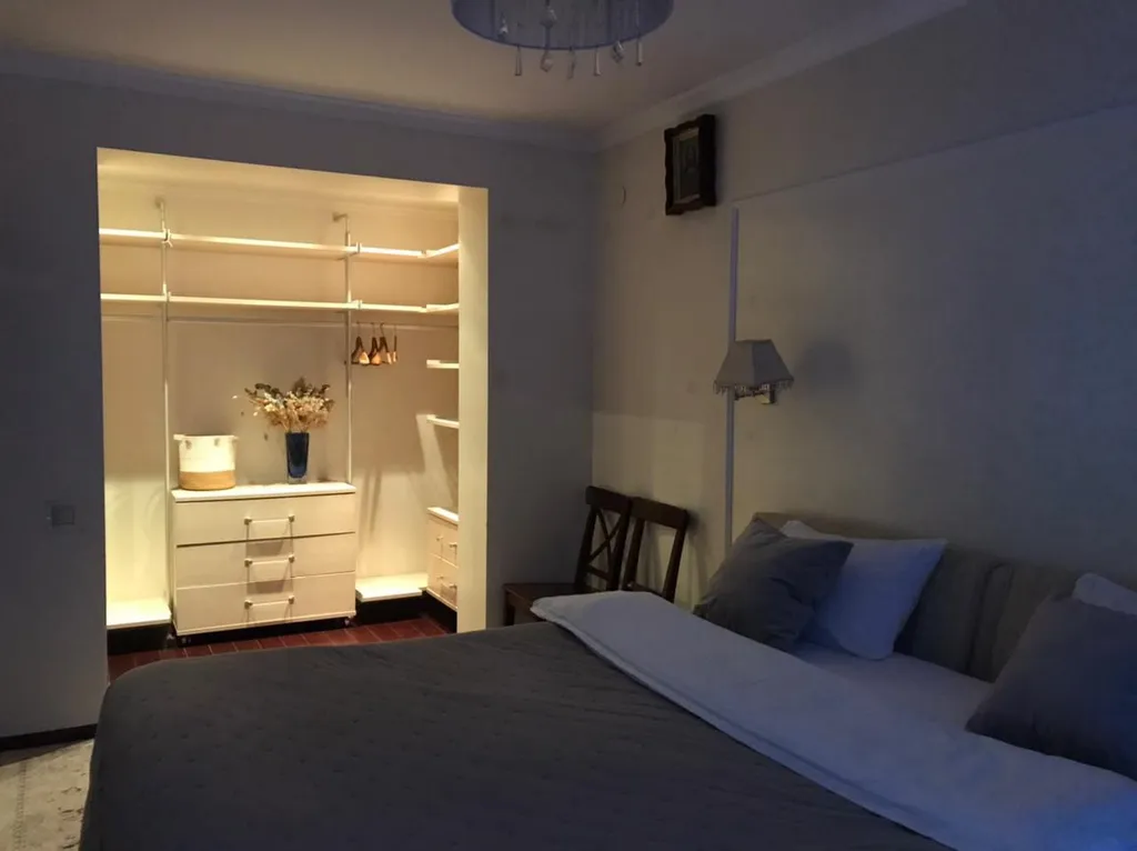 Дом с садом в центре рядом с набережной