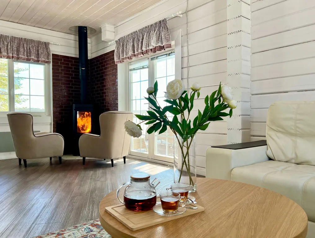 Дом номер 4 на озере Лунном