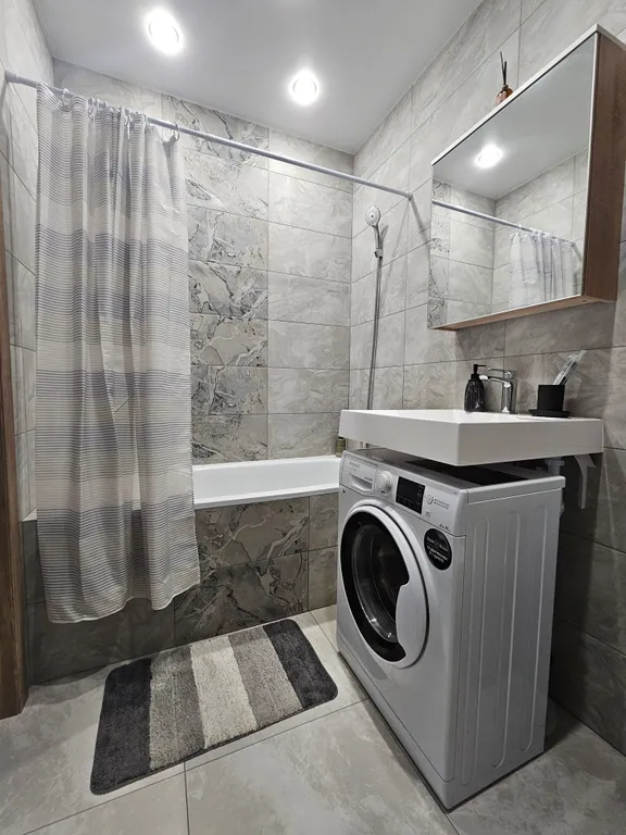 Апартаменты в ЖК Аквамарин с красивым видом из окна