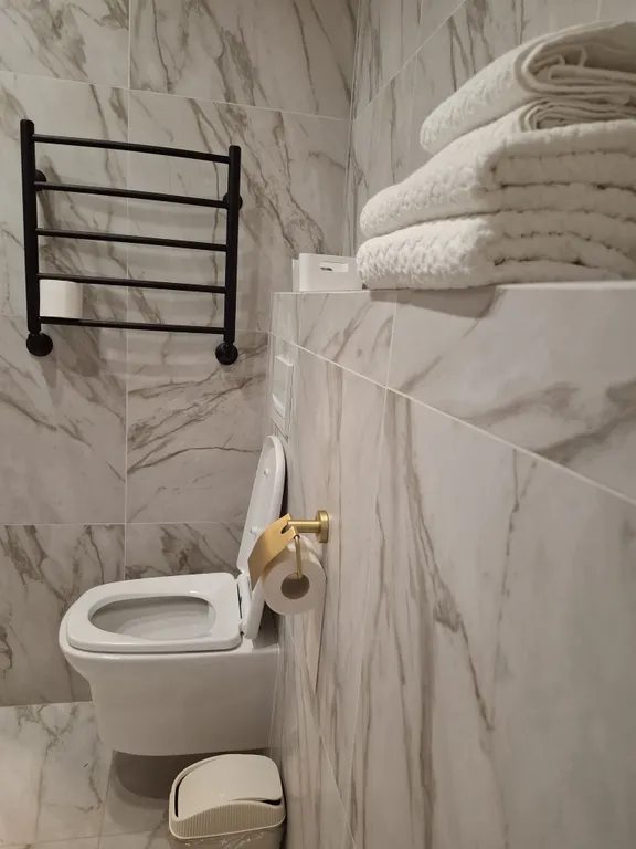 Коттедж в лесу у пруда