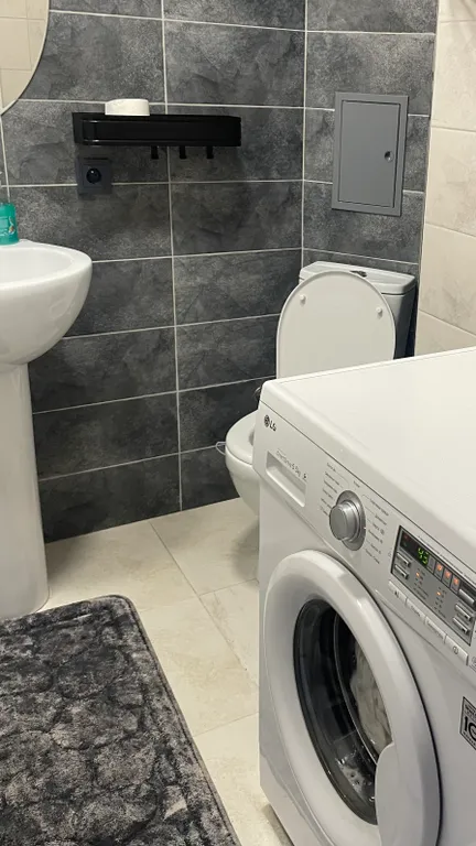 Квартира с дизайнерским ремонтом и кондиционером в центре города