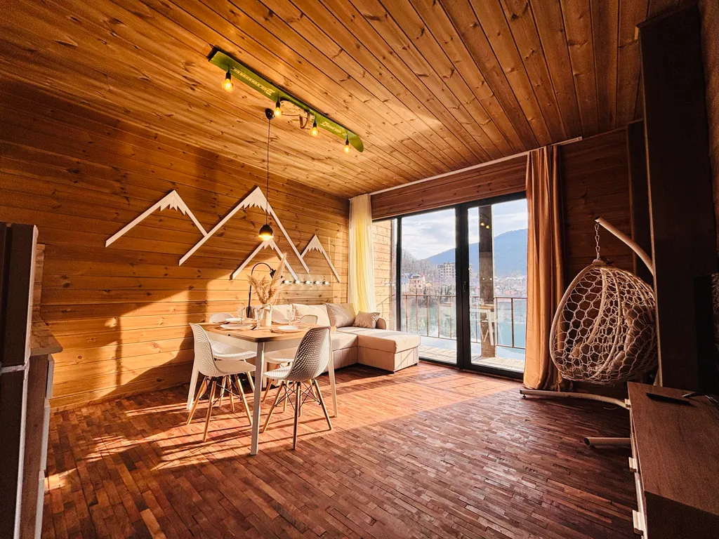 Апартаменты у озера с панорамой гор