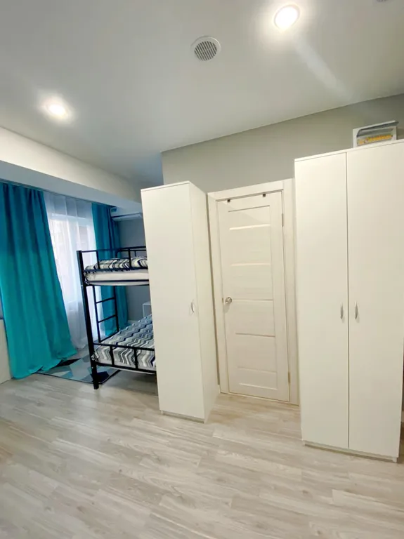 Студия на первой береговой