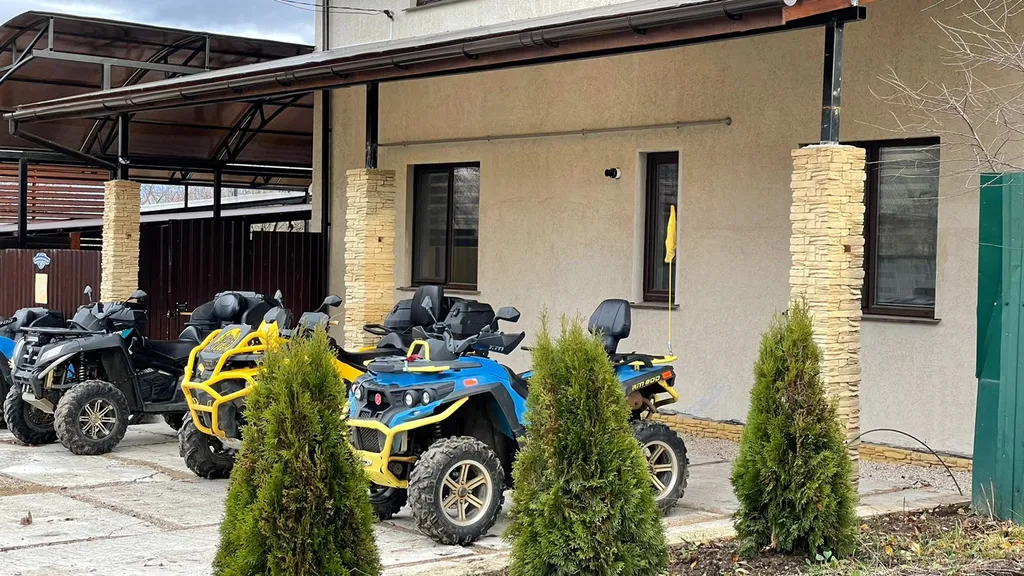 Коттедж до 14 чел, баня, чан, парения, квадроциклы, снегоходы