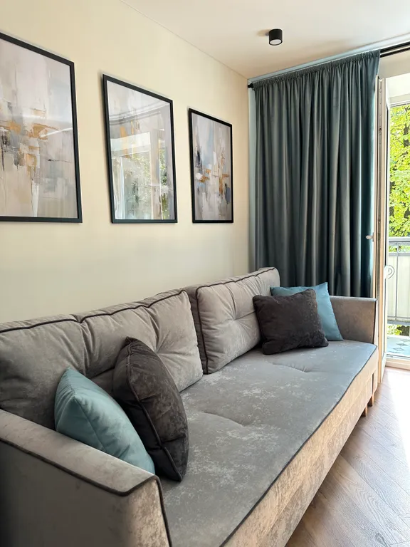 Уютная квартира в центре напротив Старого  и Нового  замков