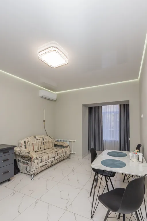 Современная красивая однушка в центре города