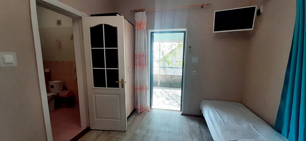 Комфортный домик  с террасой