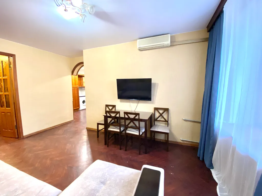 Квартира Двухкомнатные апартаменты на набережной — Самара