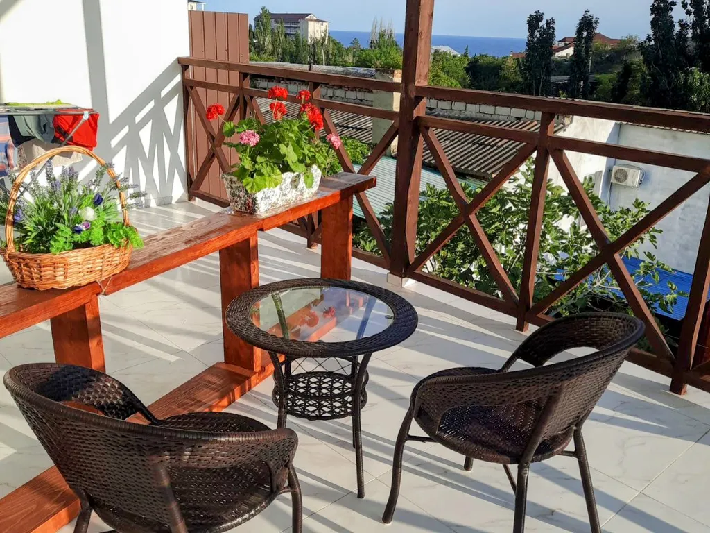 Квартира Современная, комфортная квартира с видом на море, горы и крепость — Судак