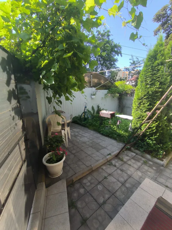 Квартира центр три квартала море