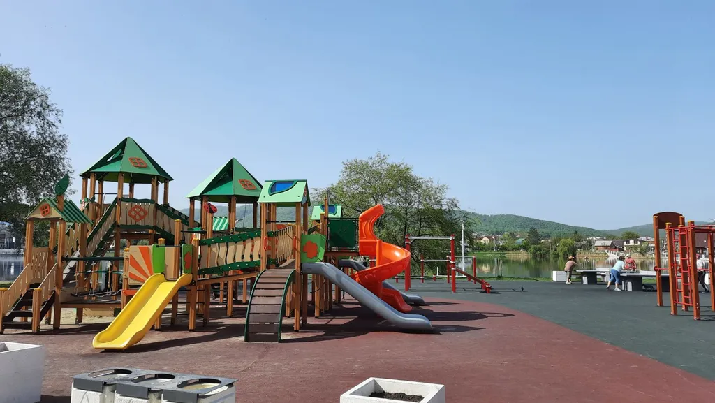 Квартира Просторная 3 км квартира Бирюза на озере в центре города — Горячий Ключ