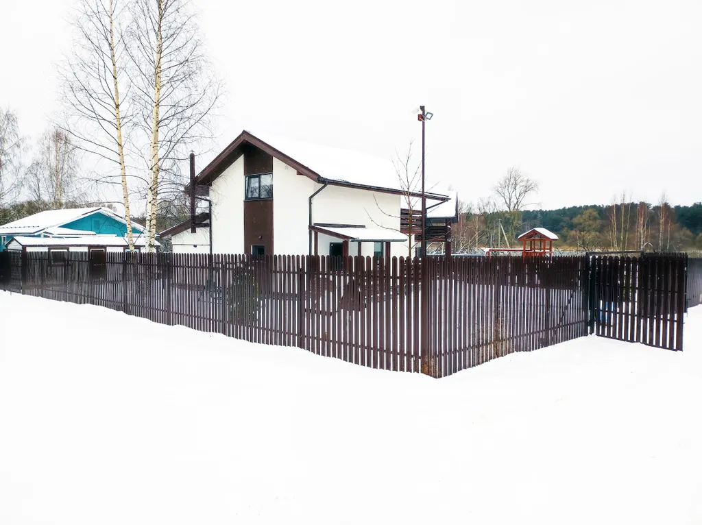 Коттедж №1 на берегу Волги River Houses