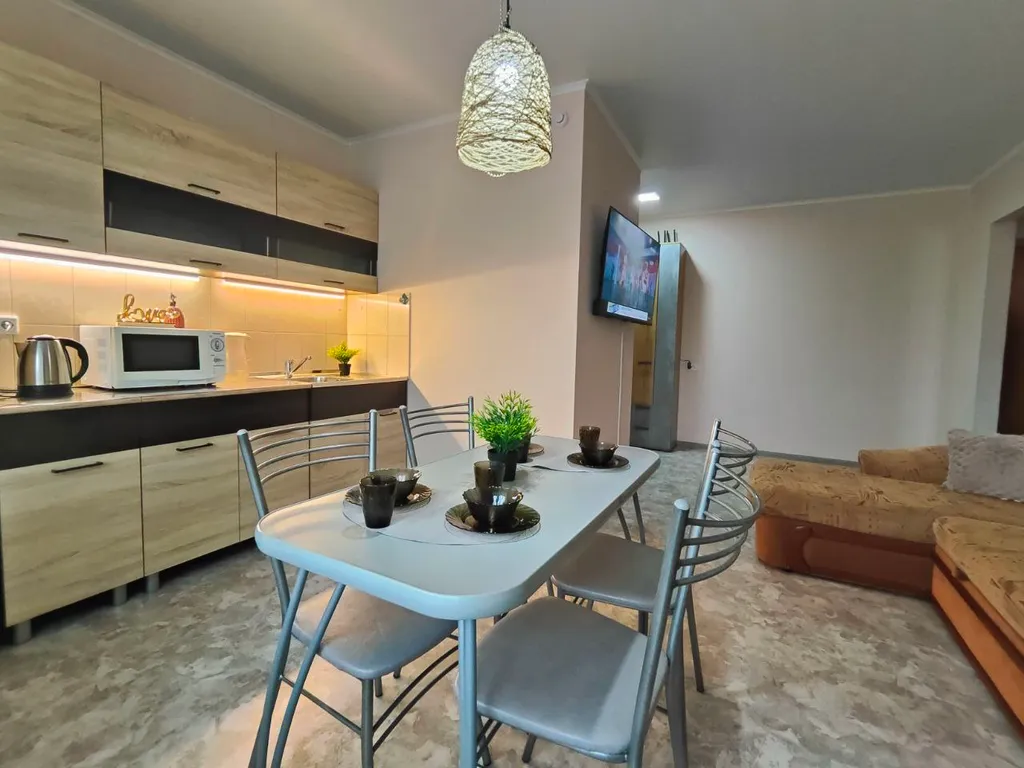 Светлая двухкомнатная квартира в новом микрорайоне