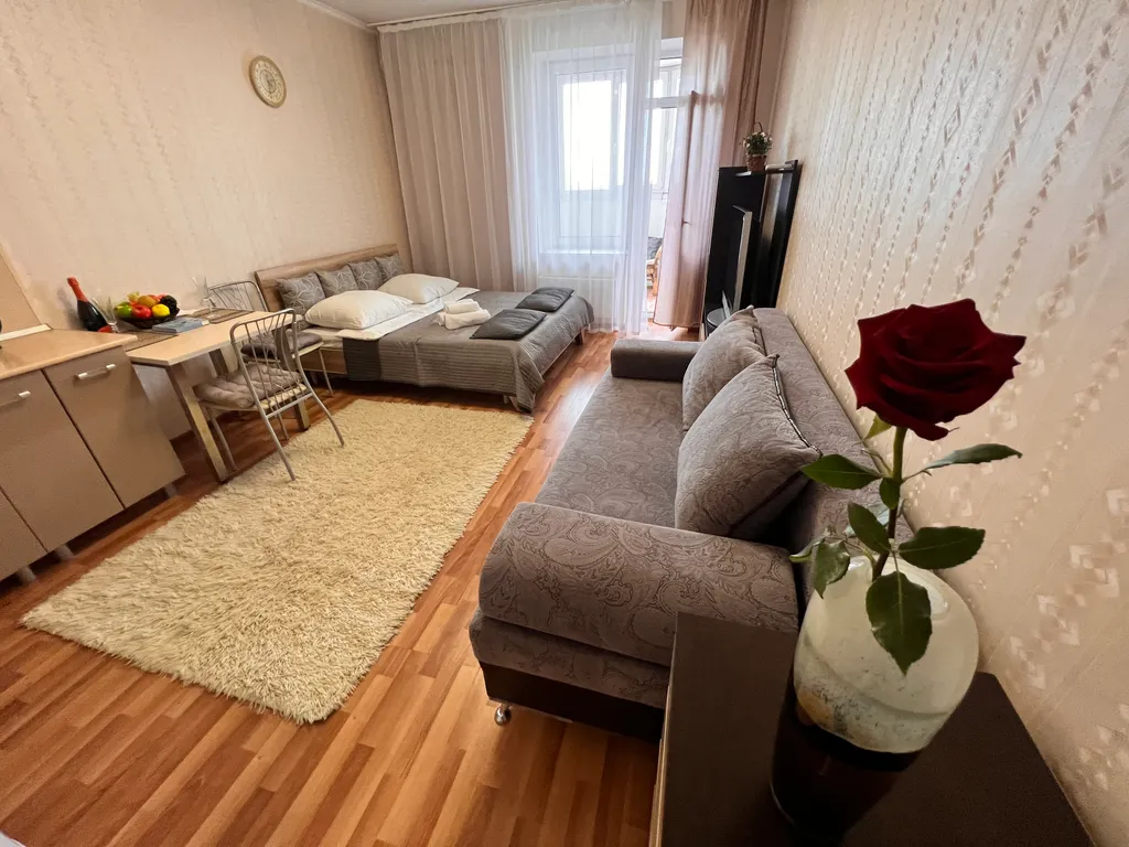 Квартира Уютная, студия, центр города, тц вояж, парковка, кафе, аквапарк — Тюмень