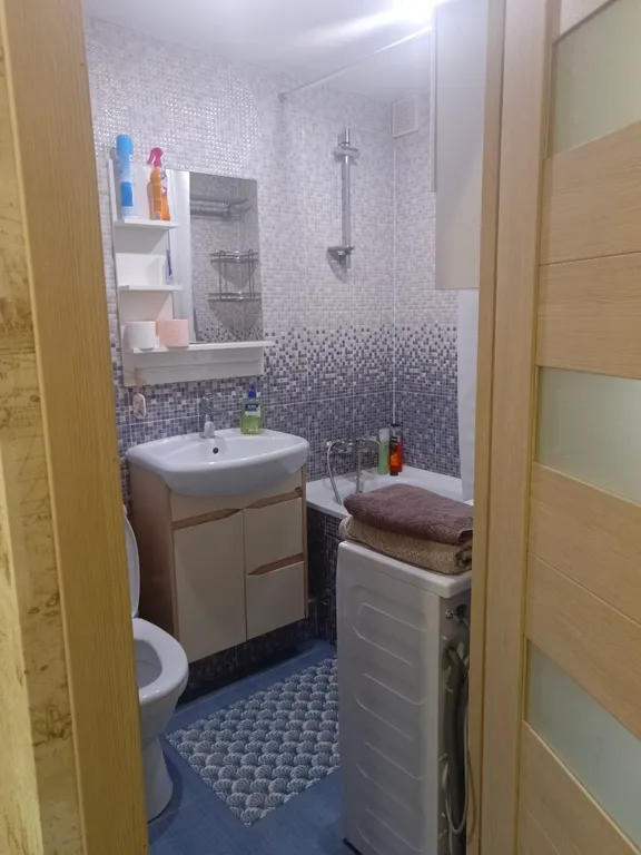 Квартира теплая в центре, магазины рядом, отчётный документы