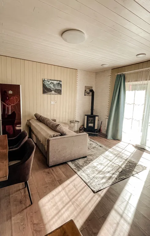 Дом на берегу Катуни