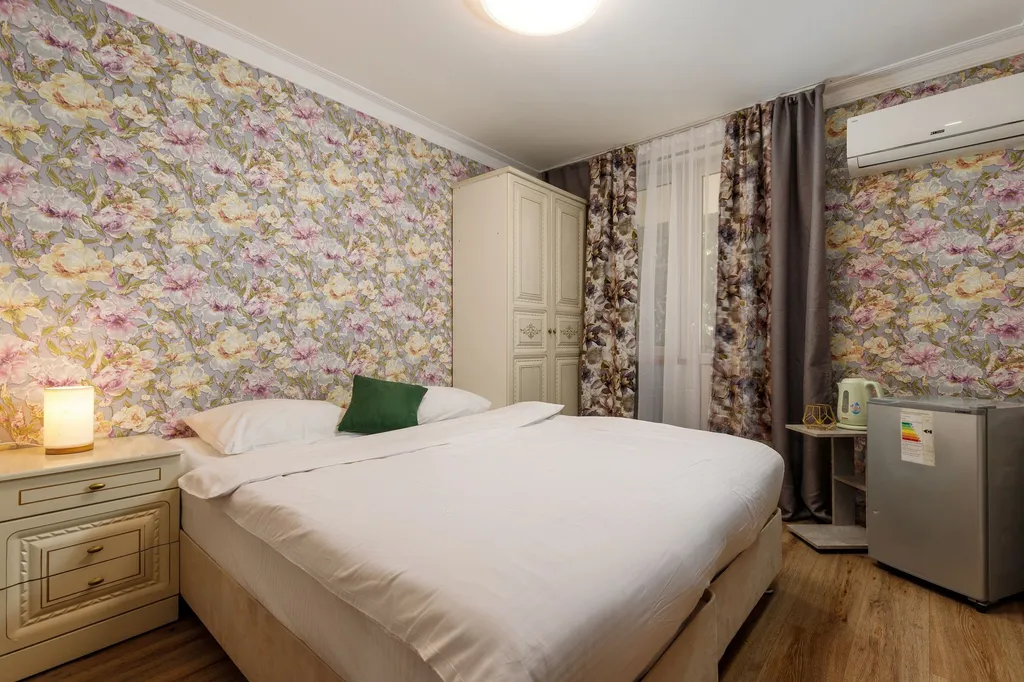 Квартира Номер с балконом в 1 минуте до пляжа — аренда посуточно в Адлер