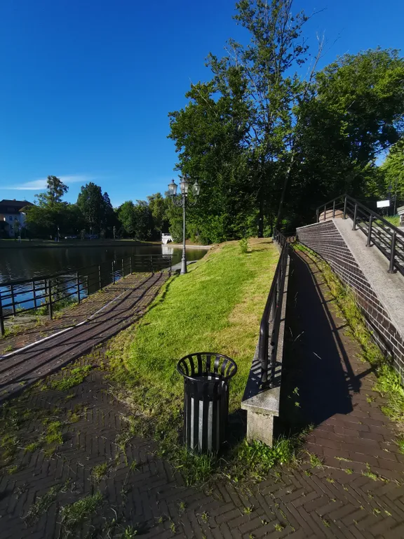 Квартира Уютная, чистая квартира в центре города рядом с парком и озером — Калининград