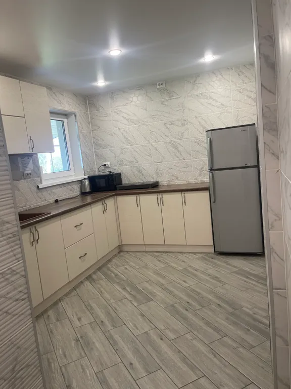 8-комнатный Дом