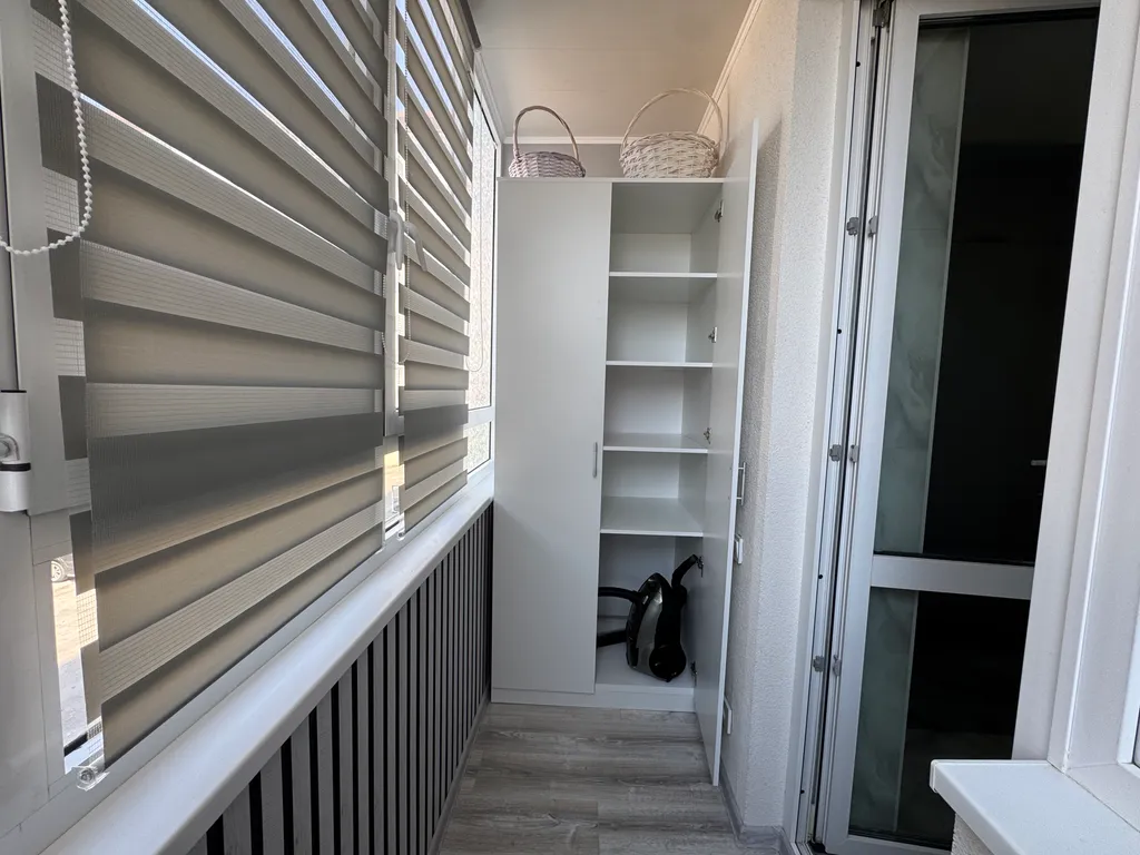 Современная квартира в центре города рядом с морем