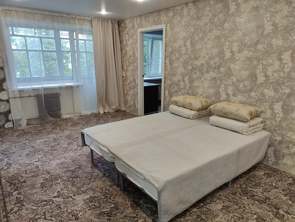 Уютная двухкомнатная квартира в спальном районе