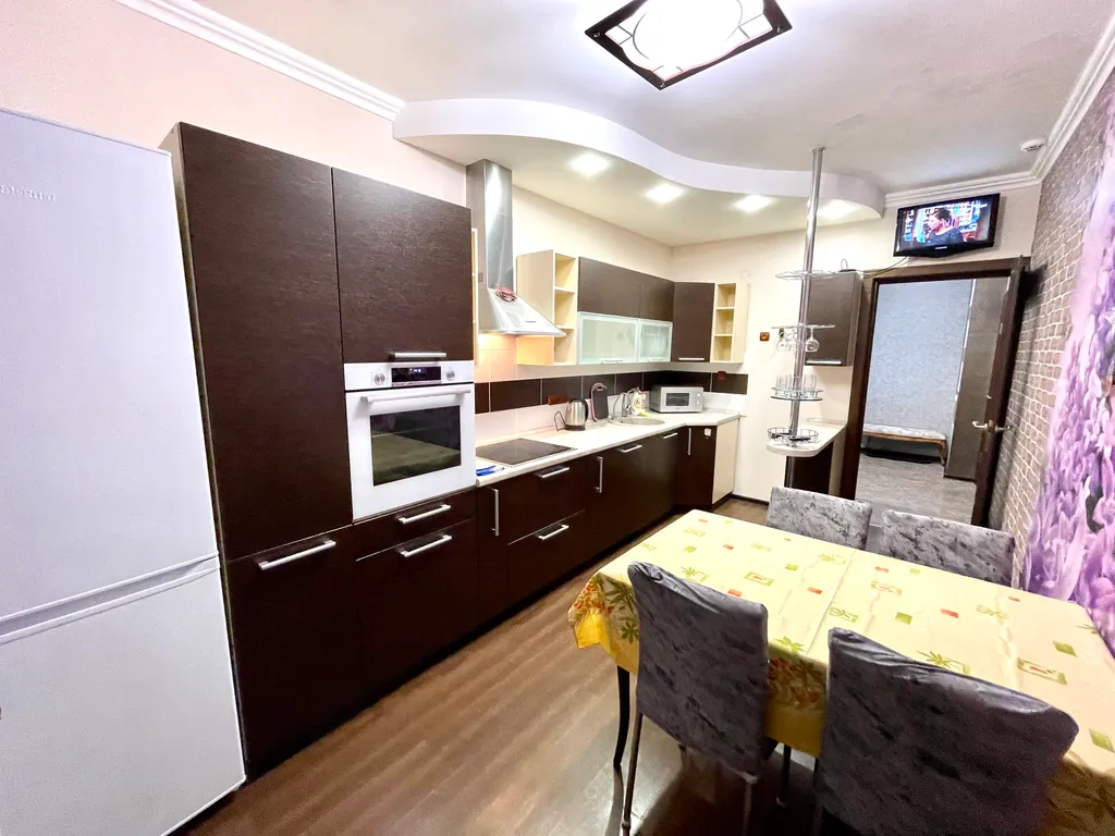 Уютная просторная квартира — аренда посуточно в Ханты-Мансийск