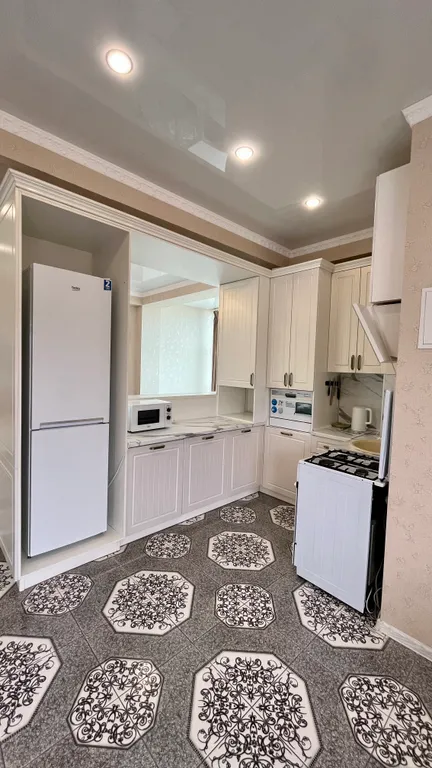 Квартира Апартаменты на Белорусской 8 с выходом к морю — Адлер