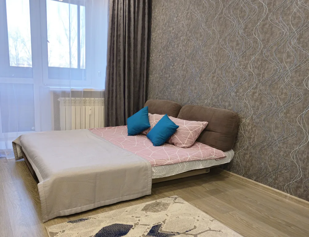 Квартира Уютная студия в ЖК Нахимов рядом со Звёздочкой — аренда посуточно в Северодвинск