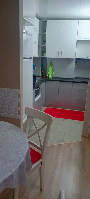 Уютная студия с двумя балконами в ЖК Берёзка