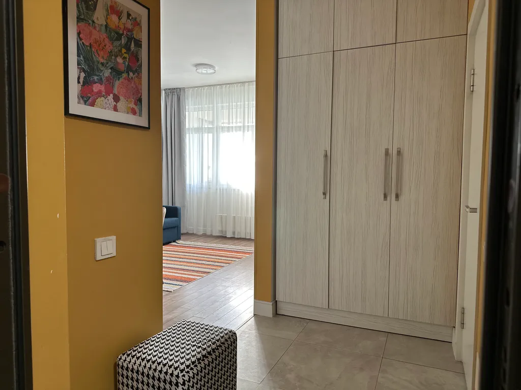 Квартира Яркая евродвушка Skyline напротив Мега центра — Алматы