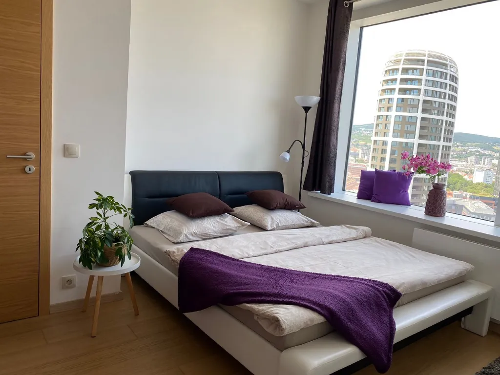 Panorama city 22 floor apartman