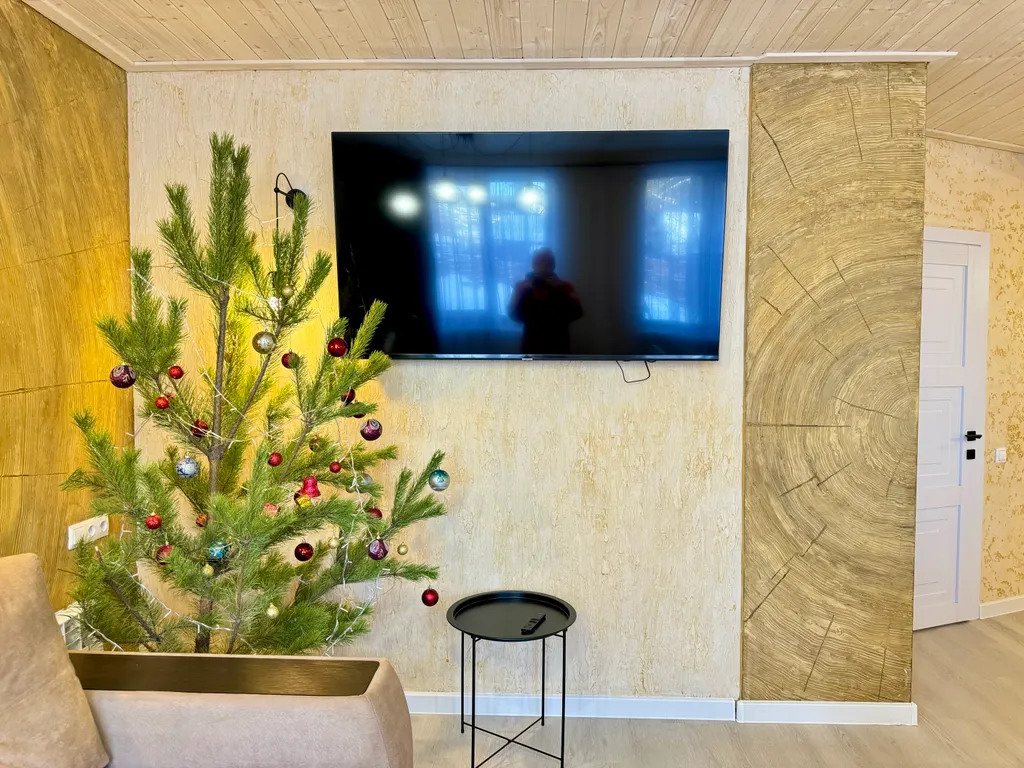 Дом с прудом у леса с хвойным оазисом в 3 км от ГЛЦ Абзаково до 8 гос.