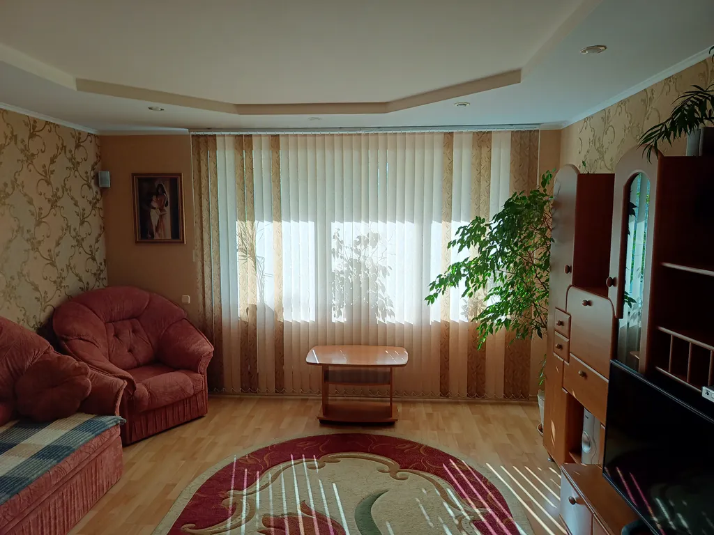 Уютная трешка в центре рядом с жд вокзал