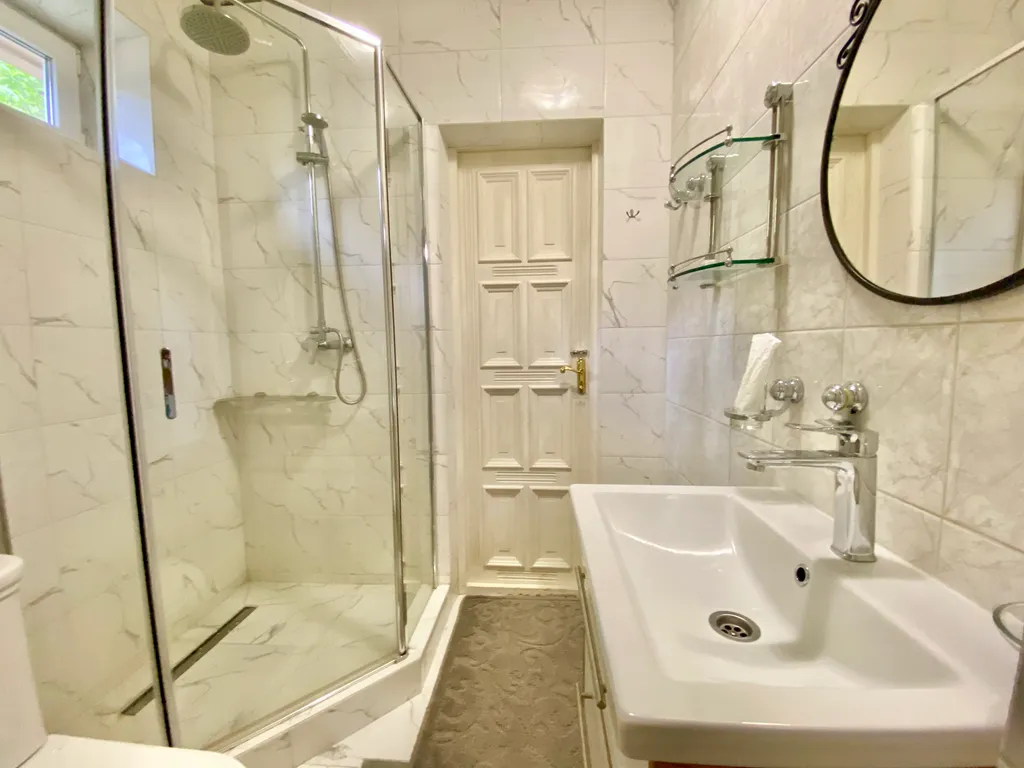 Просторный дом с видом на горы