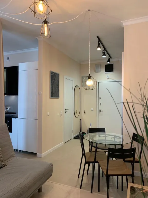 Стильная студия в ЖК Спутник с панорамной лоджией с видом на бухту