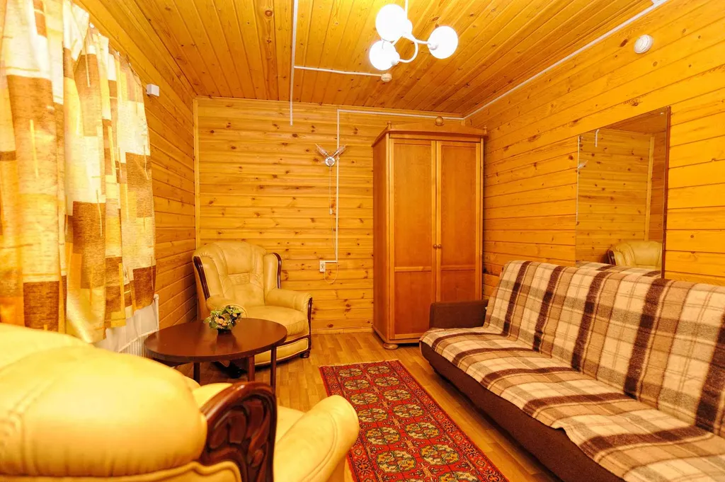 Коттедж Дом 7 правая половина — Луга