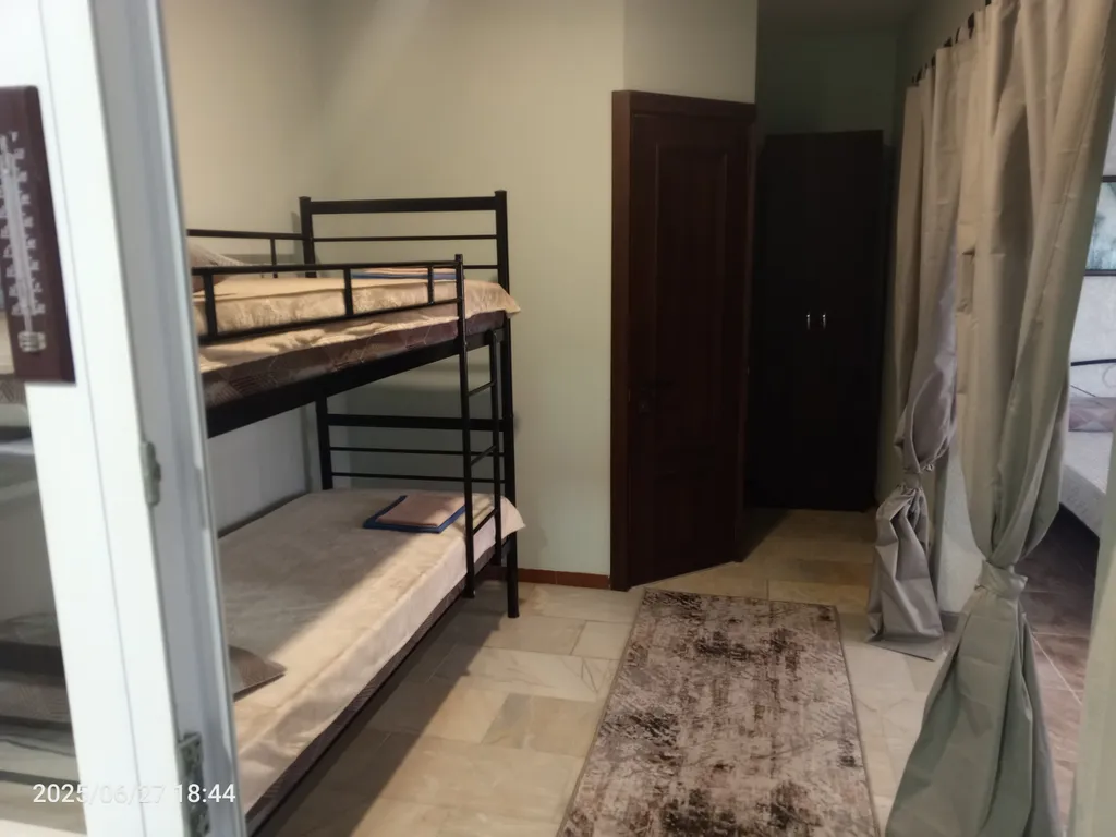 Двухкомнатный 4-х местный домик