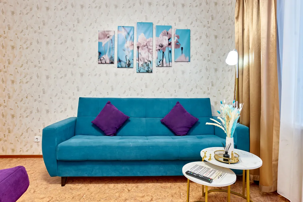 Уютная двухкомнатная квартира с отдельной кухней на 7 человек