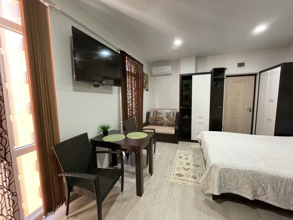 Квартира Квартира Уютная светлая студия в ЖК — Сириус