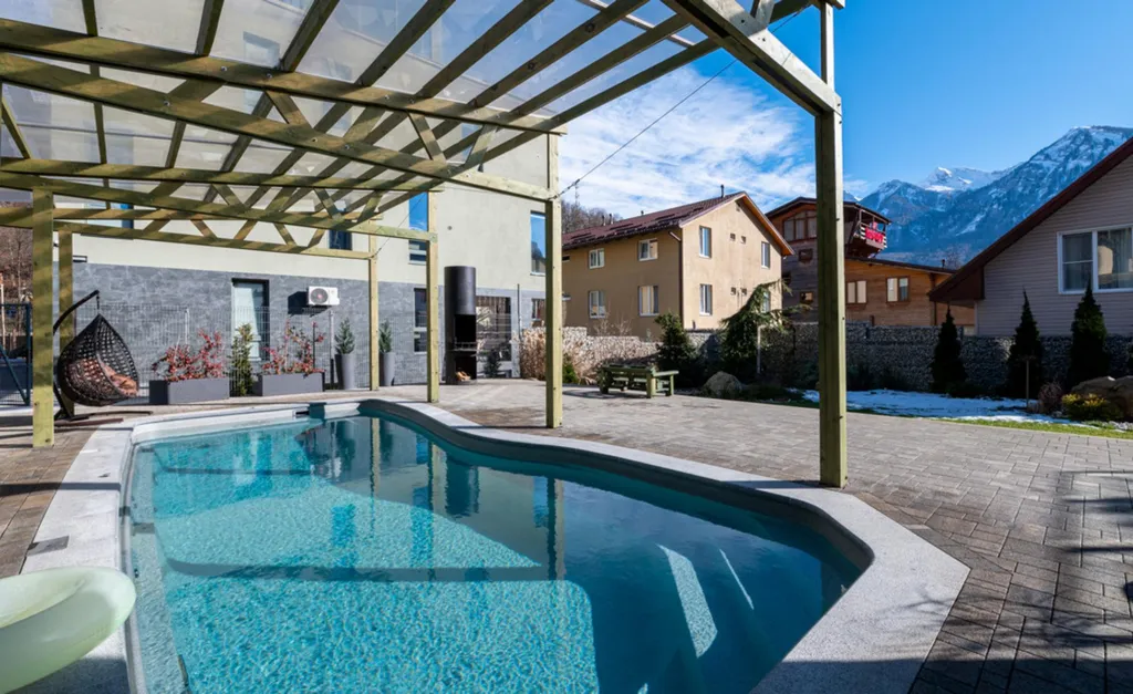 Апартаменты в Куб-Терра, Нарцисс