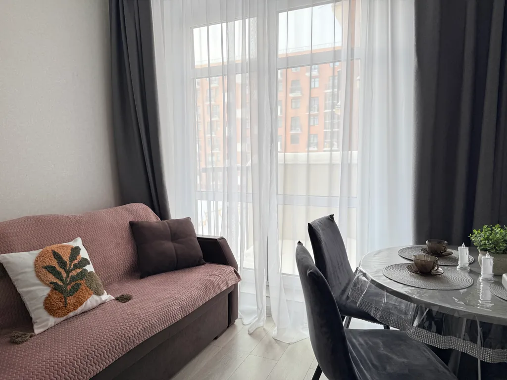 Квартира Квартира Евротрешка ЛИСТЬЯ ЖК Бизнес-класса Сердце Ярославля с Алисой — Ярославль