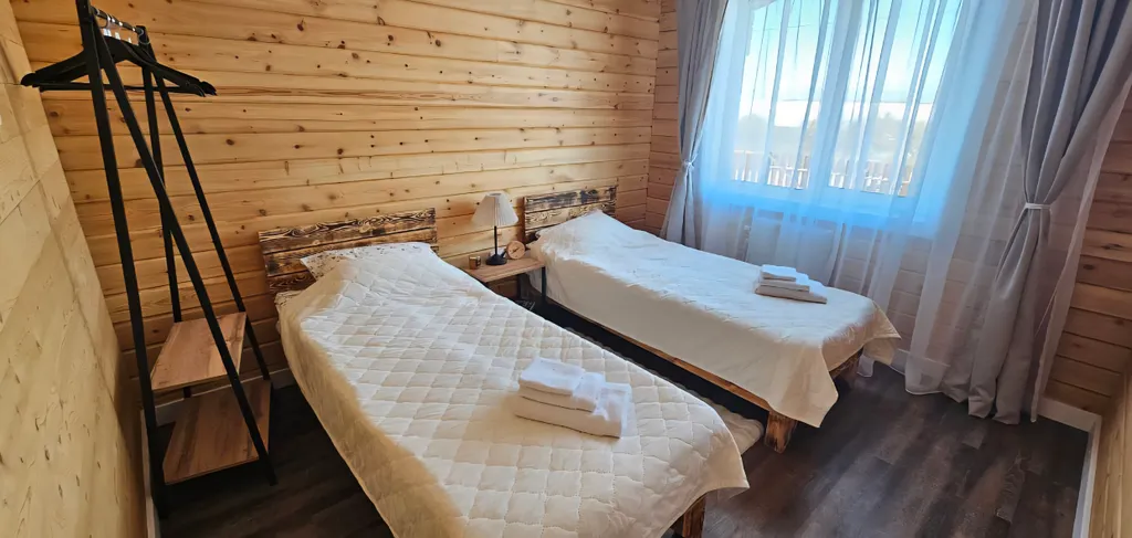 Уютный дом из кедрового бруса с видом на горы